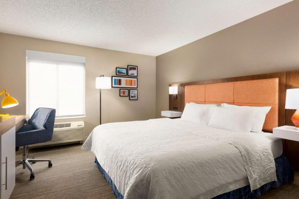 Room image 3